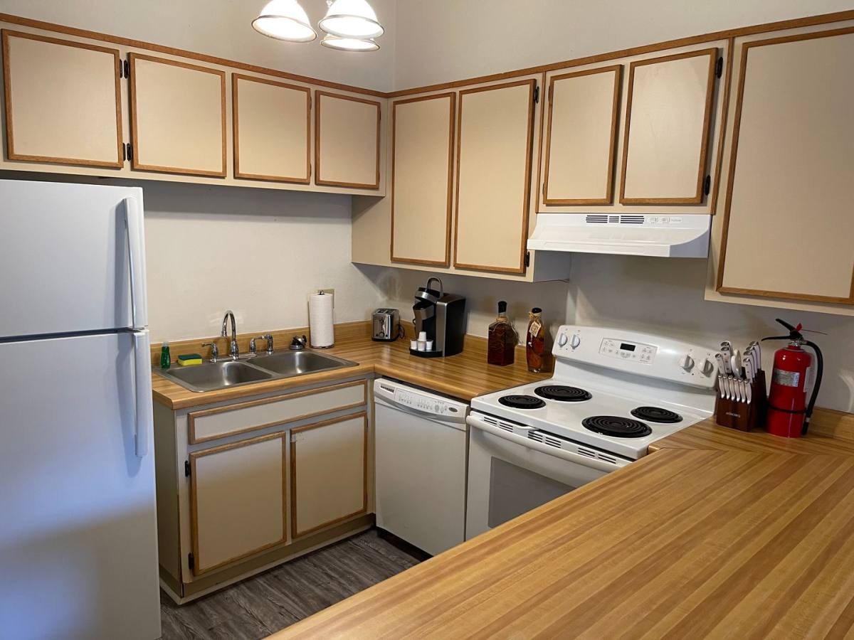 Townhouse for rent at 1189 Ocala Rd, Tallahassee, FL 32301