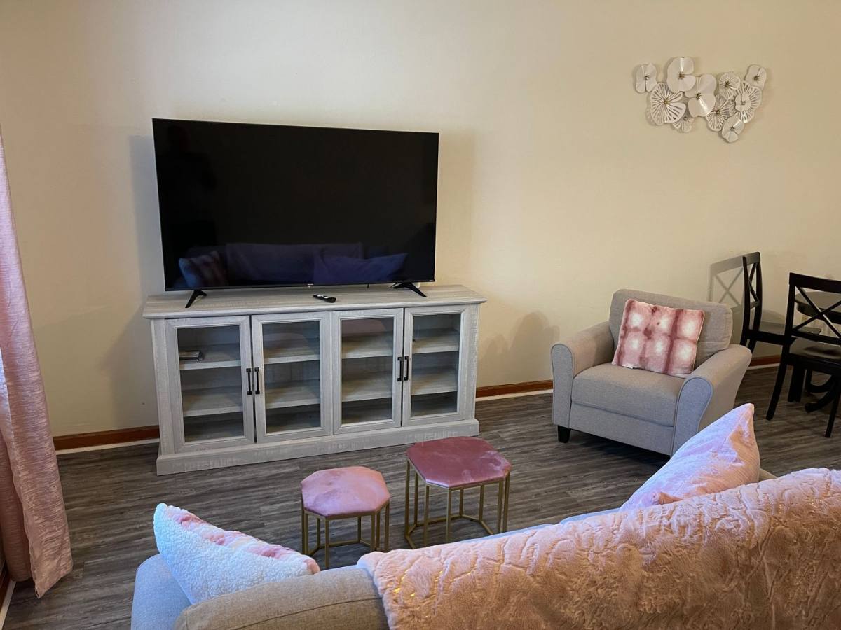Townhouse for rent at 1189 Ocala Rd, Tallahassee, FL 32301