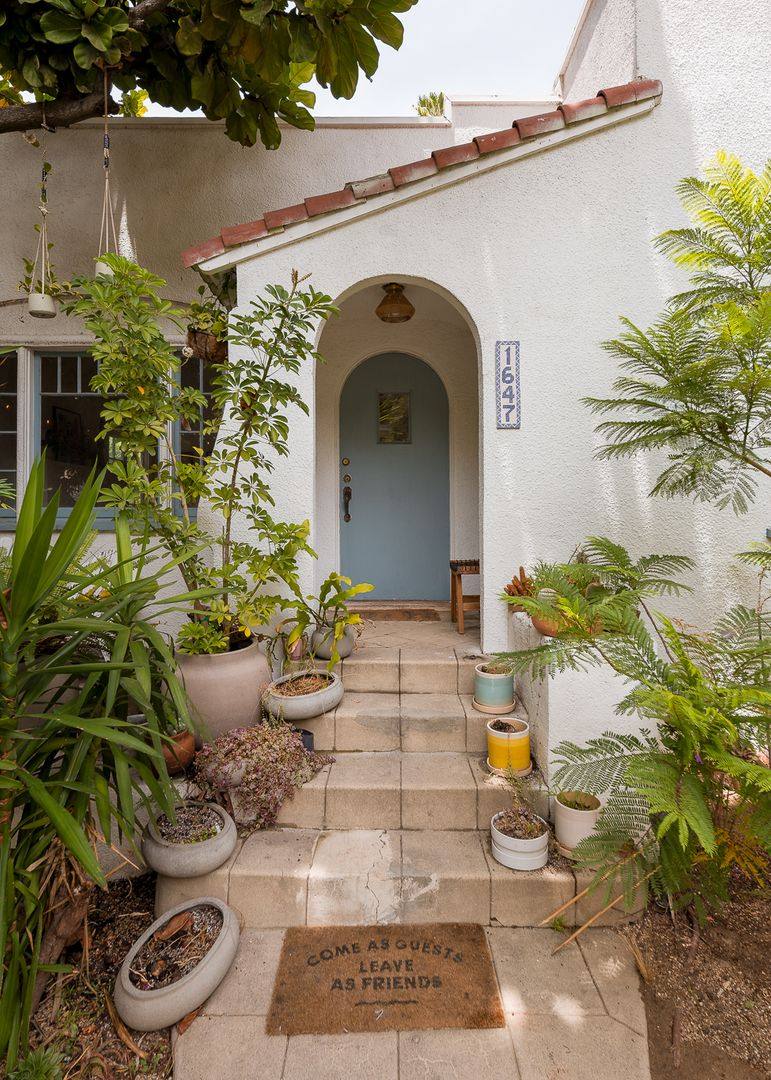 Apartment for rent at 1647 N Coronado St, Los Angeles, CA 90026
