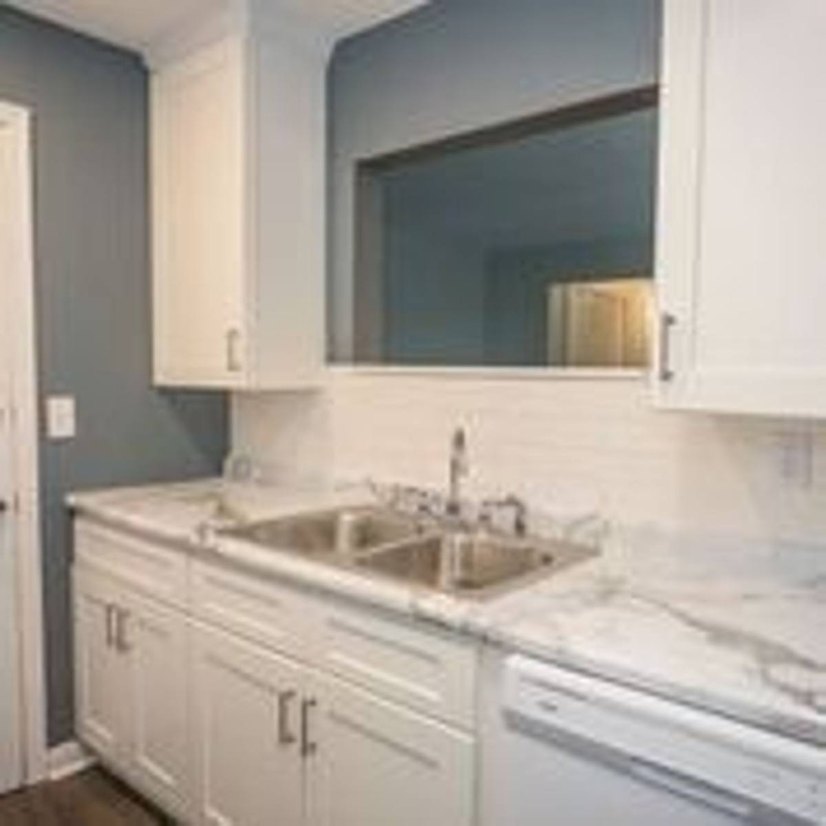 Apartment for rent at 5840 W 130th St #202, Brookpark, OH 44142