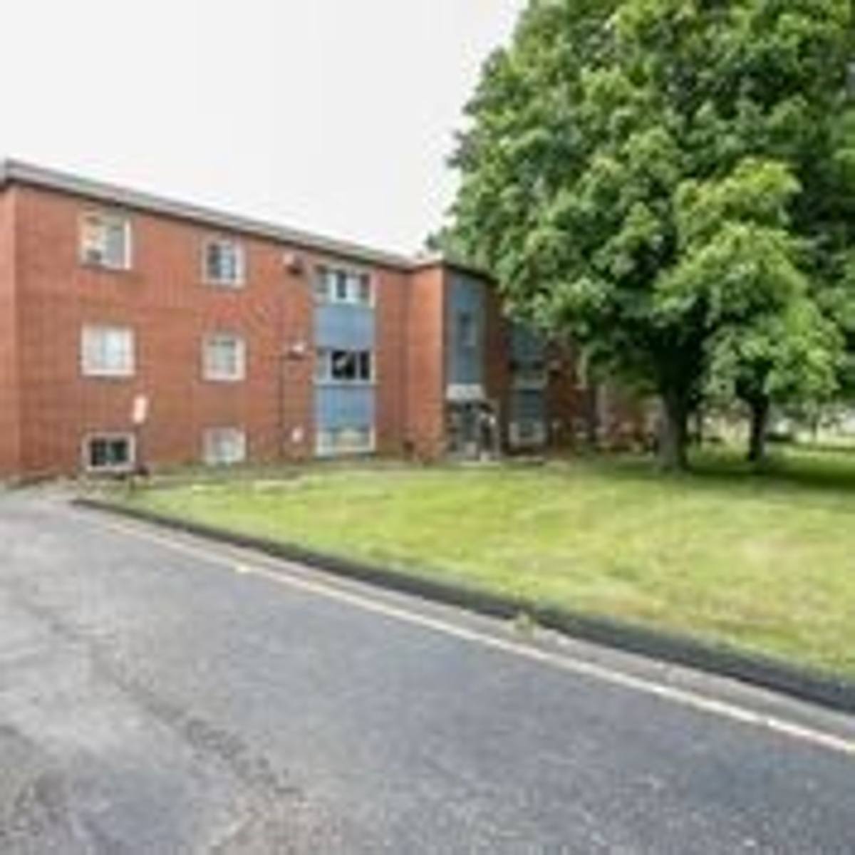 Apartment for rent at 5840 W 130th St #202, Brookpark, OH 44142