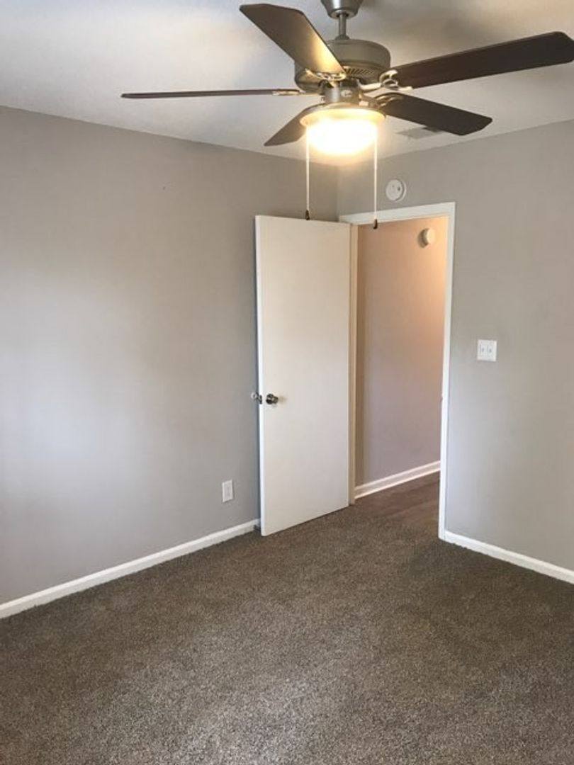Apartment for rent at 517 26th Ave SE, Moultrie, GA 31768
