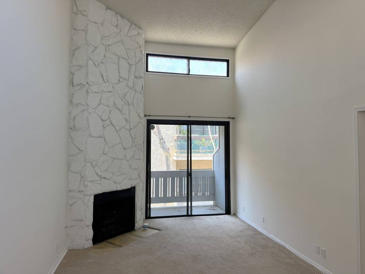 Condo for rent at 8162 Manitoba St, Playa Del Rey, CA 90293