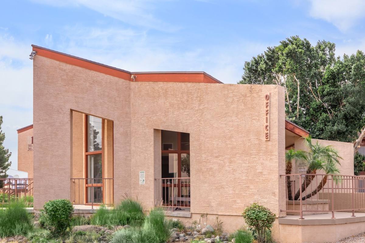 Apartment for rent at 18410 N 27th Ave, Phoenix, AZ 85053