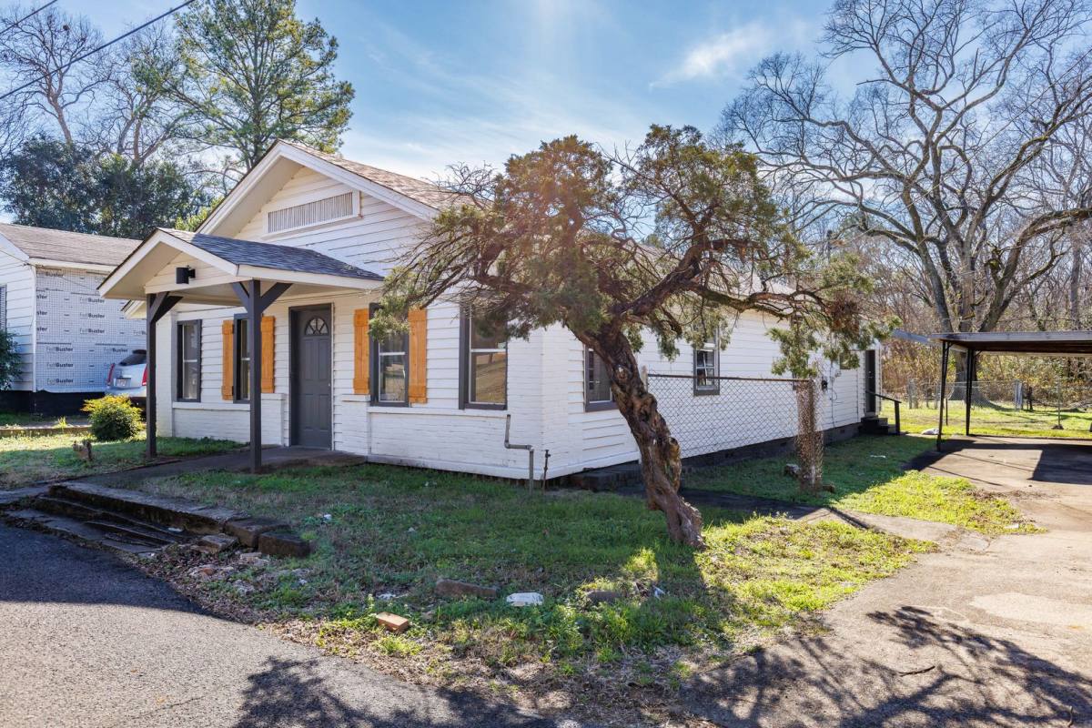 House for rent at 2212 20th St N, Birmingham, AL 35234
