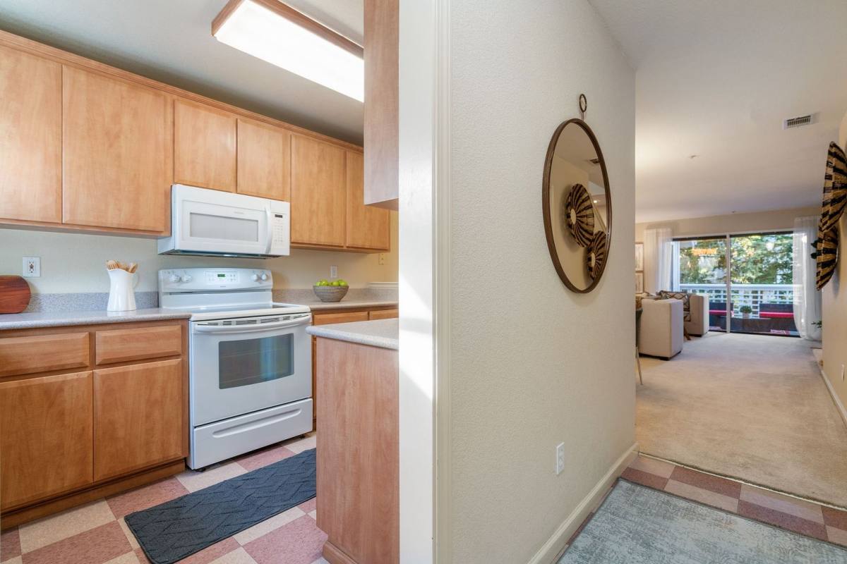 Condo for rent at 2600 Oak Rd, Walnut Creek, CA 94597
