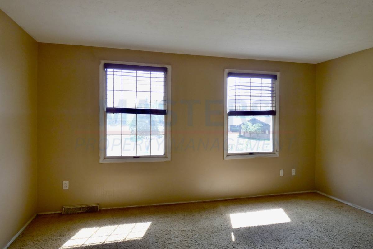 House for rent at 5929 Black Oak Dr, Toledo, OH 43615