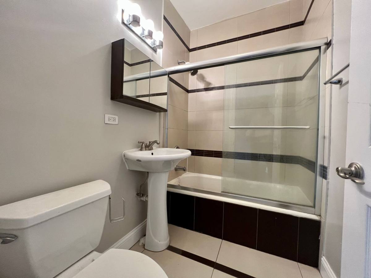 Apartment for rent at 3935 W Altgeld St, Chicago, IL 60647