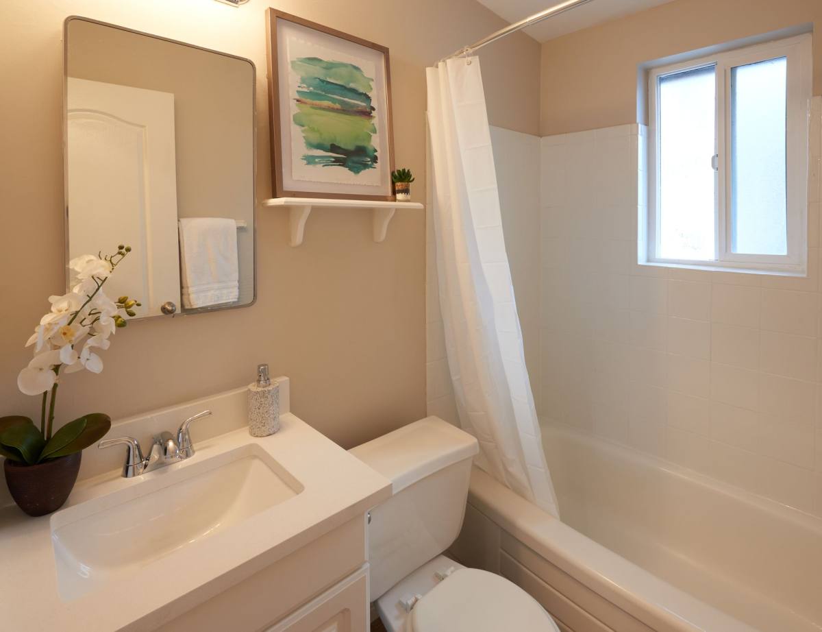Apartment for rent at 2190 Lake St, Salt Lake City, UT 84106