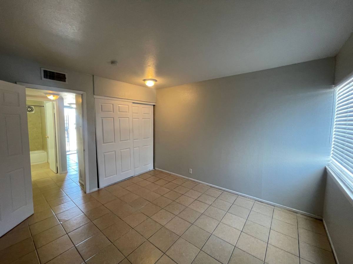 Apartment for rent at 6344 Casada Way, Las Vegas, NV 89107