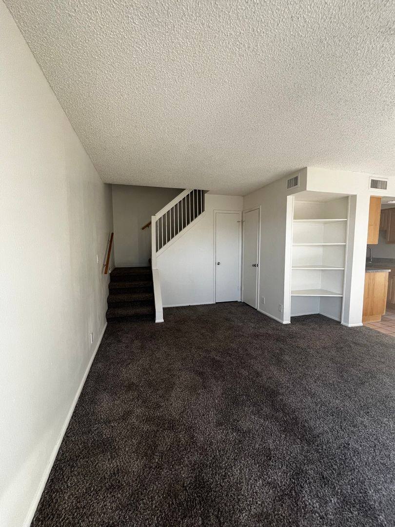 Townhouse for rent at 286 W Palomino Dr, Chandler, AZ 85225