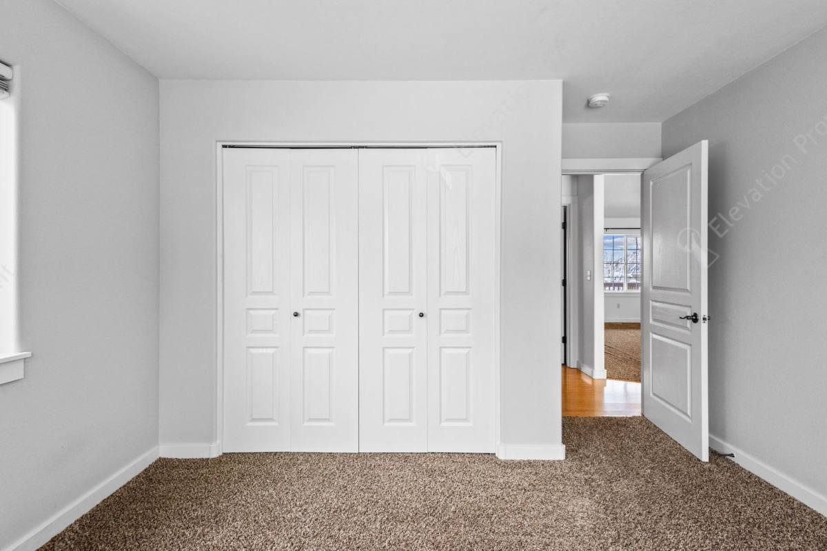 House for rent at 20700 Nicolette Dr, Bend, OR 97701
