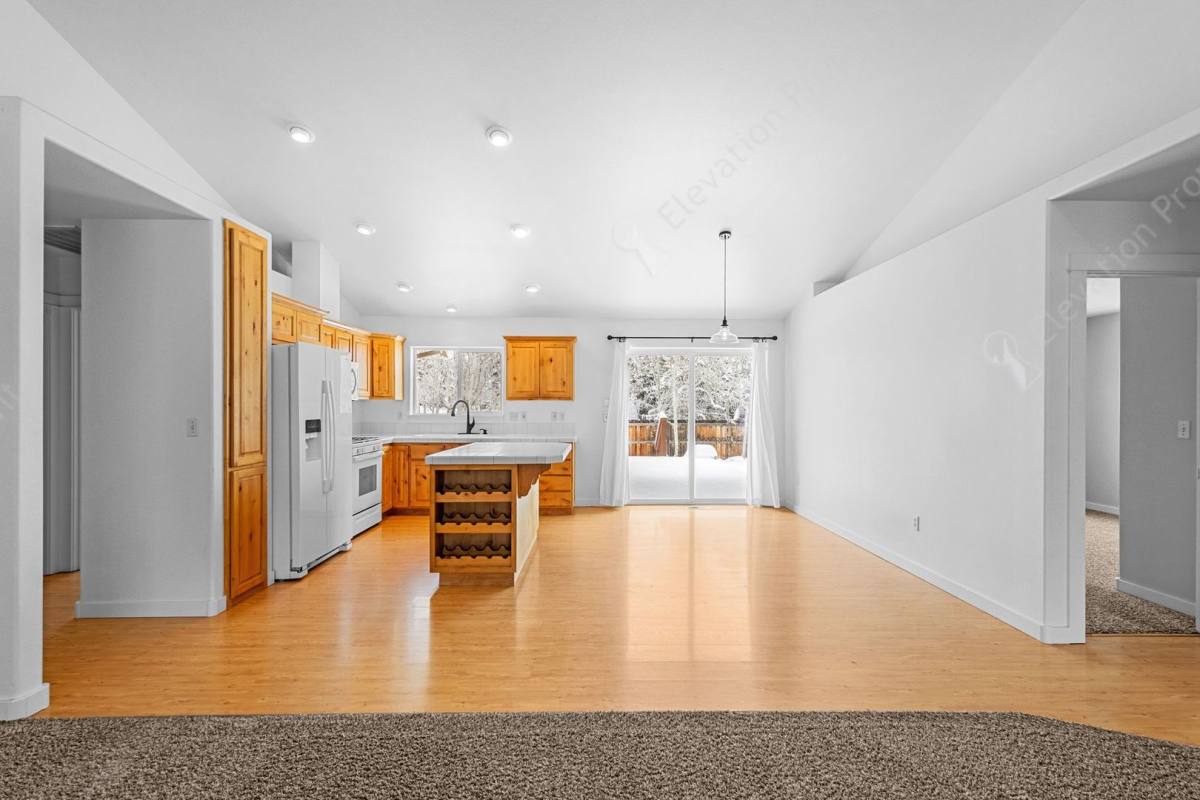House for rent at 20700 Nicolette Dr, Bend, OR 97701