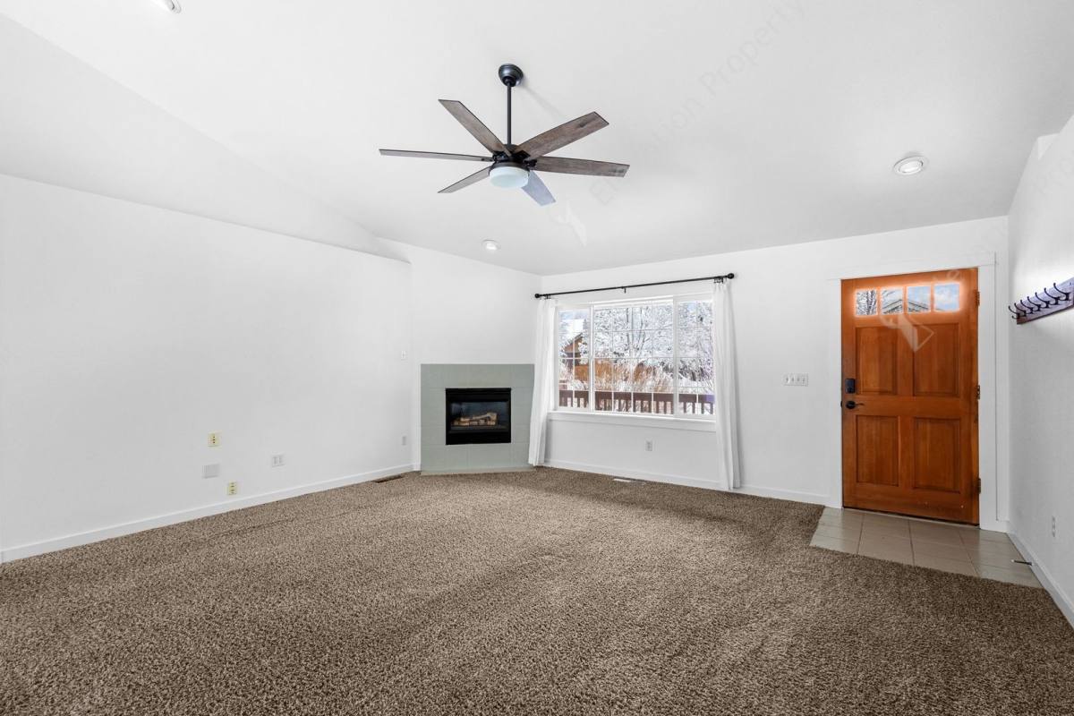 House for rent at 20700 Nicolette Dr, Bend, OR 97701