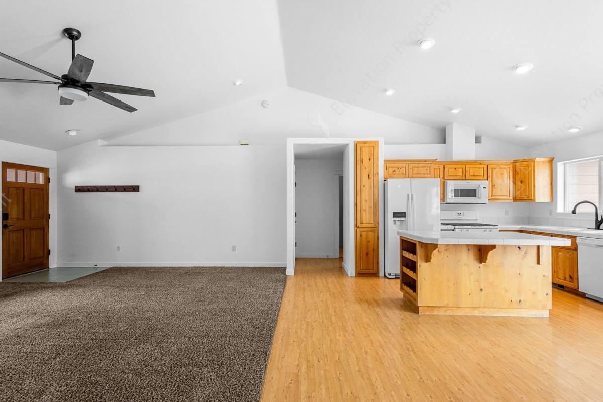 House for rent at 20700 Nicolette Dr, Bend, OR 97701