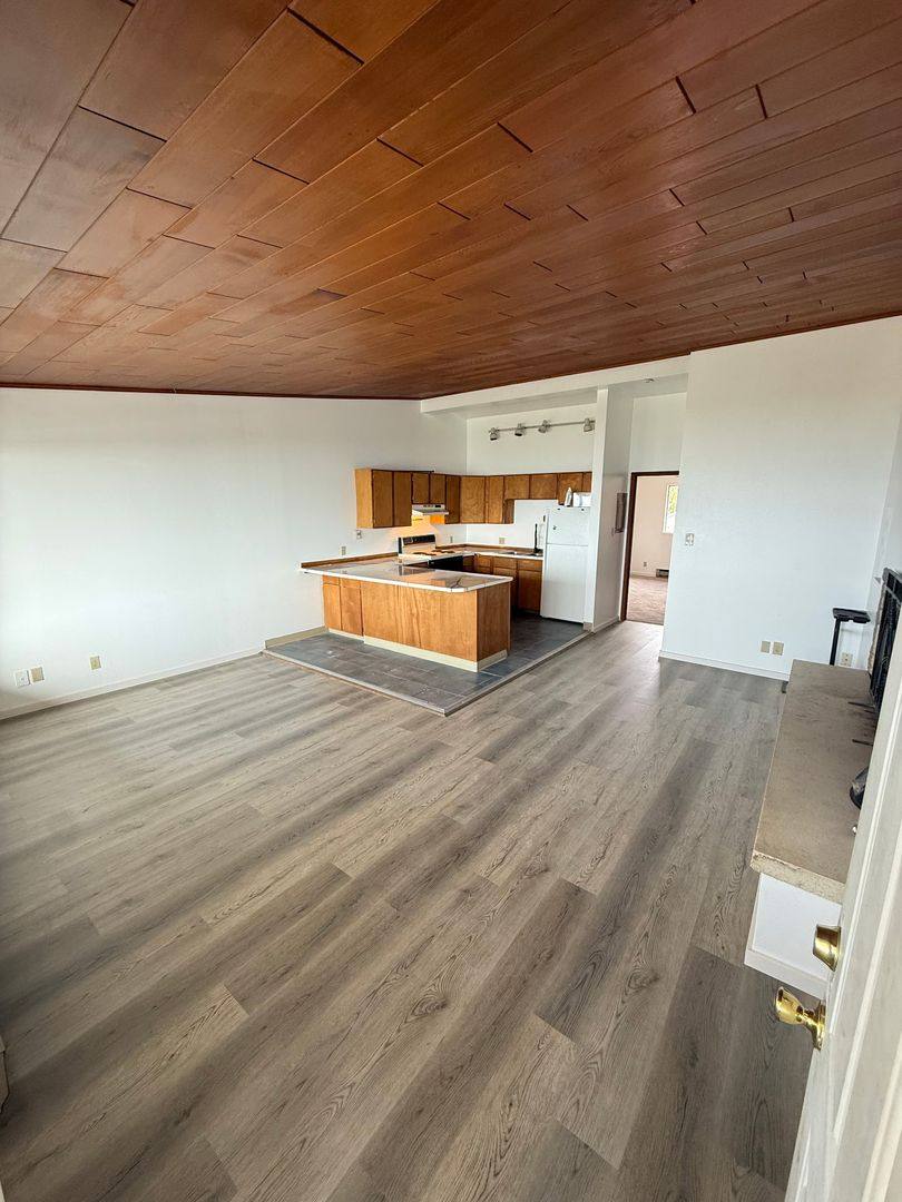 Apartment for rent at 8124 Birch Bay Dr, Blaine, WA 98230