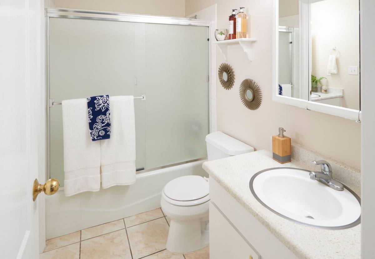 Apartment for rent at 1412-14 W 2400 S, West Valley City, UT 84119