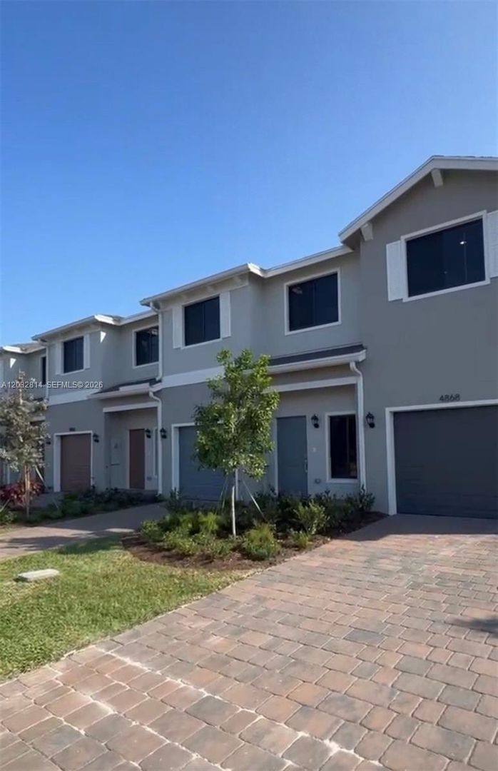 Townhouse for rent at 4860 Dillion St, Lake Worth, FL 33463