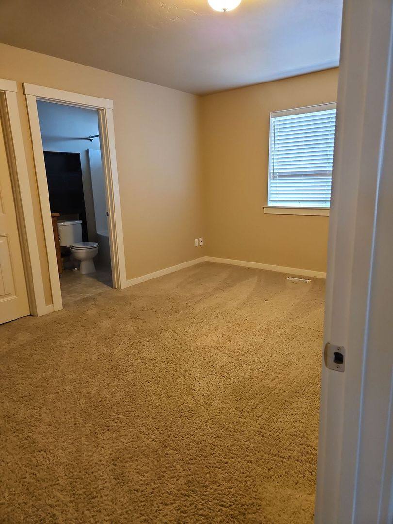 House for rent at 5664 N Hertford Way, Garden City, ID 83714