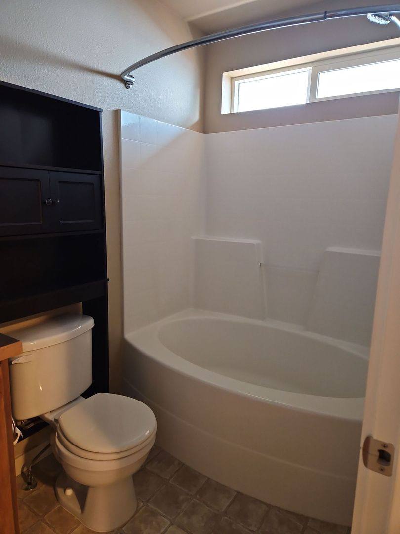House for rent at 5664 N Hertford Way, Garden City, ID 83714