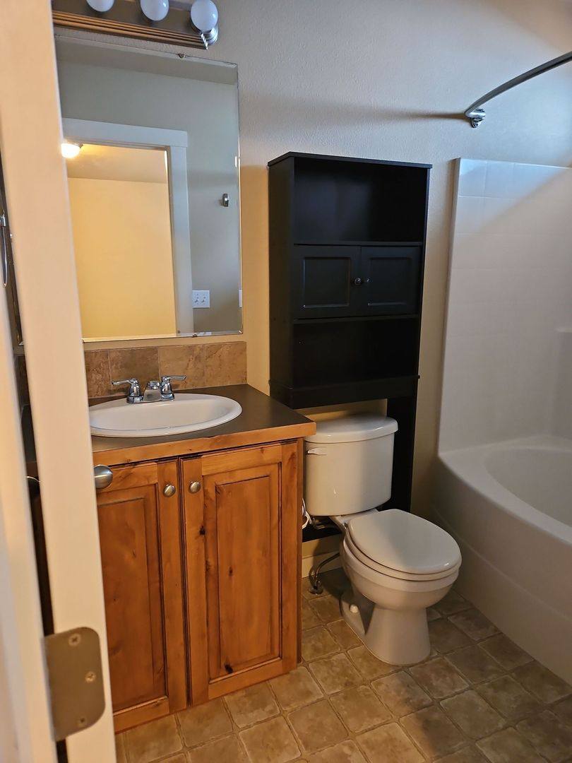 House for rent at 5664 N Hertford Way, Garden City, ID 83714