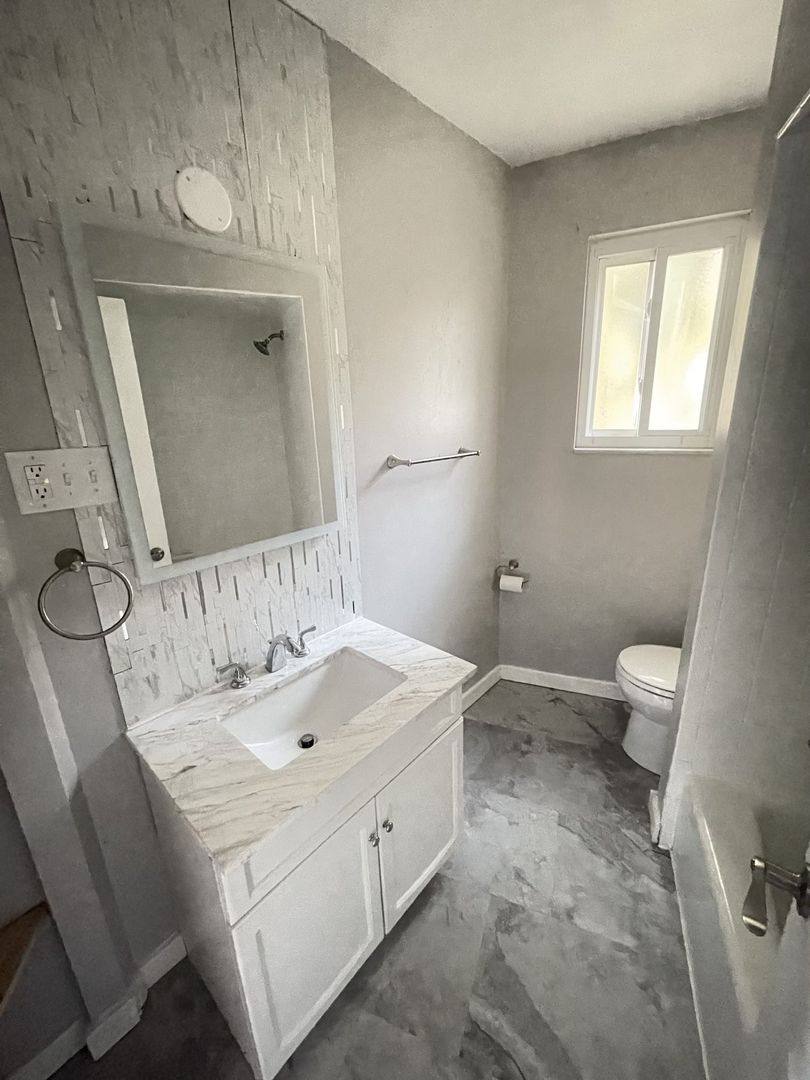 House for rent at 1 Arnold St, Pittsburgh, PA 15205