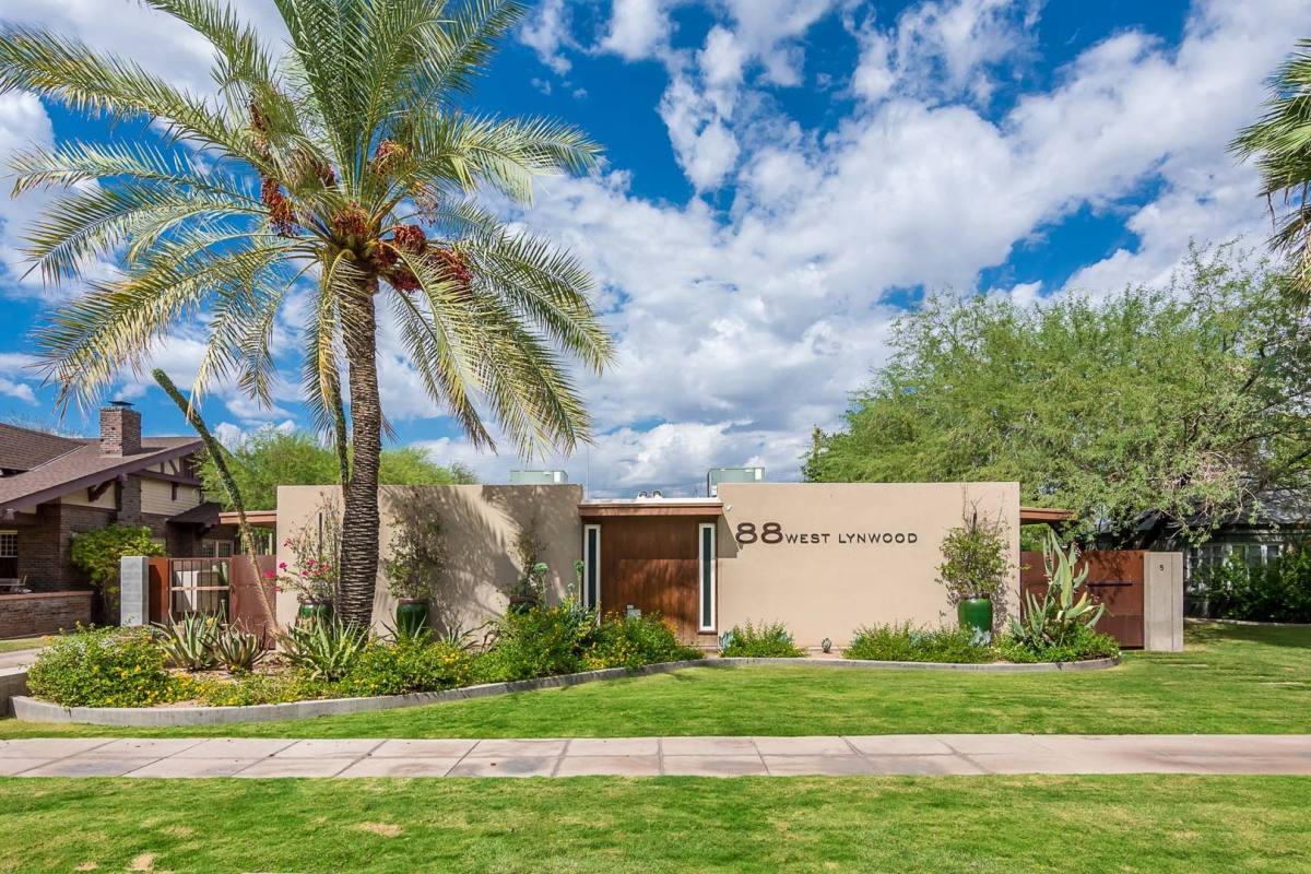 Apartment for rent at 88 W Lynwood St, Phoenix, AZ 85003