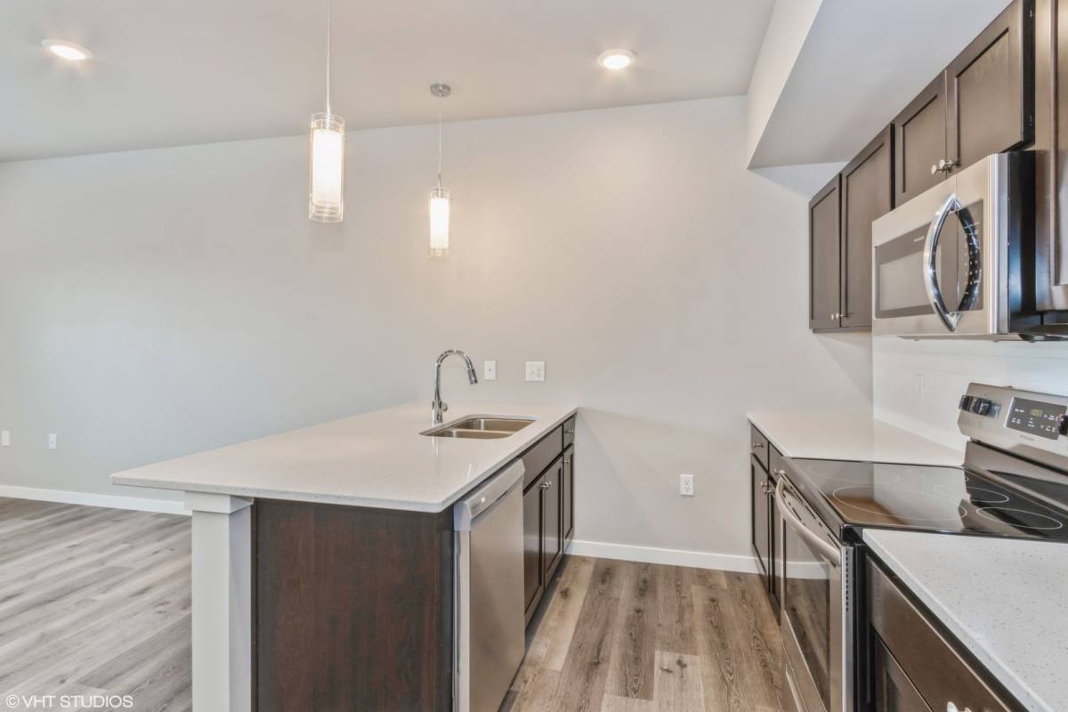 Townhouse for rent at 131 Griswold Way SW, Cedar Rapids, IA 52404