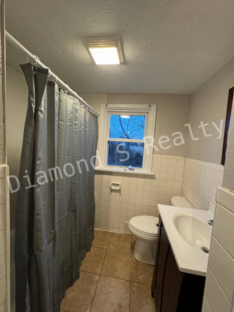 House for rent at 3435 S Sulgrove Ave, Springfield, MO 65804