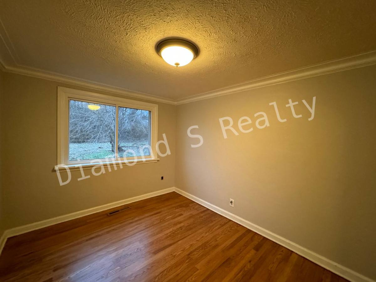 House for rent at 3435 S Sulgrove Ave, Springfield, MO 65804