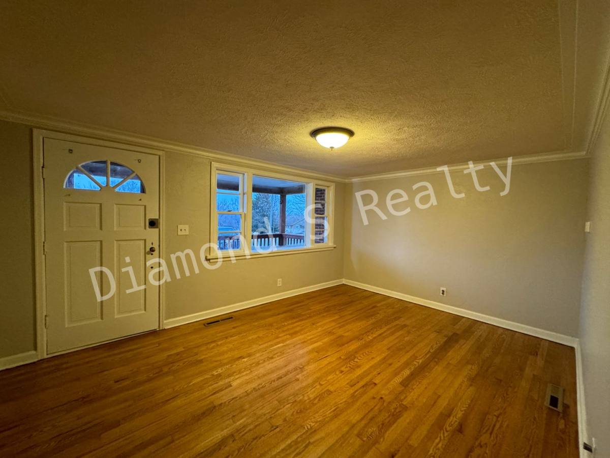 House for rent at 3435 S Sulgrove Ave, Springfield, MO 65804