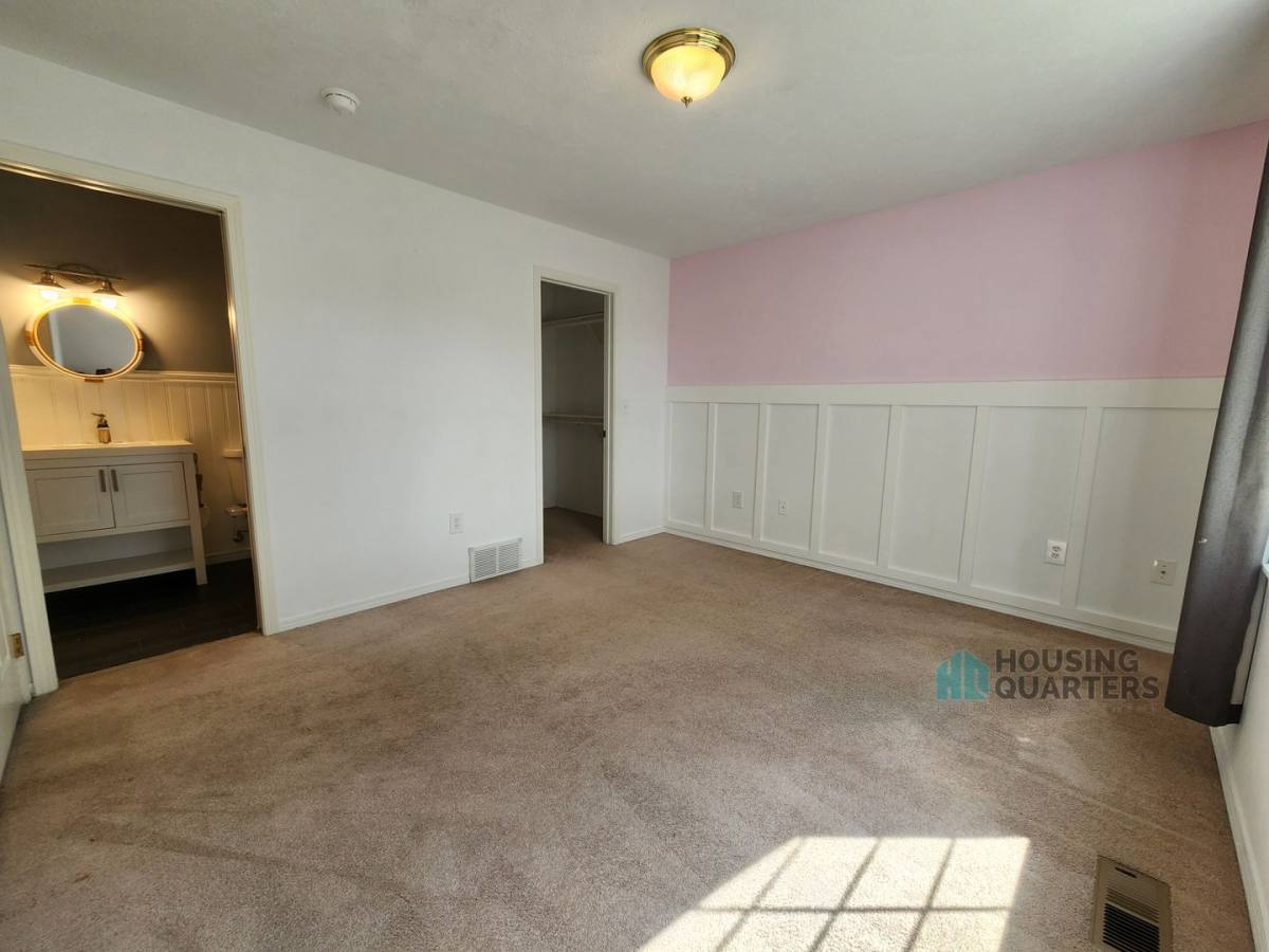 House for rent at 3420 N Elton Rd, Spokane, WA 99212