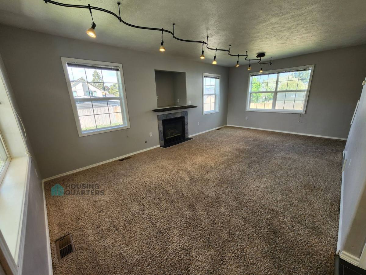 House for rent at 3420 N Elton Rd, Spokane, WA 99212