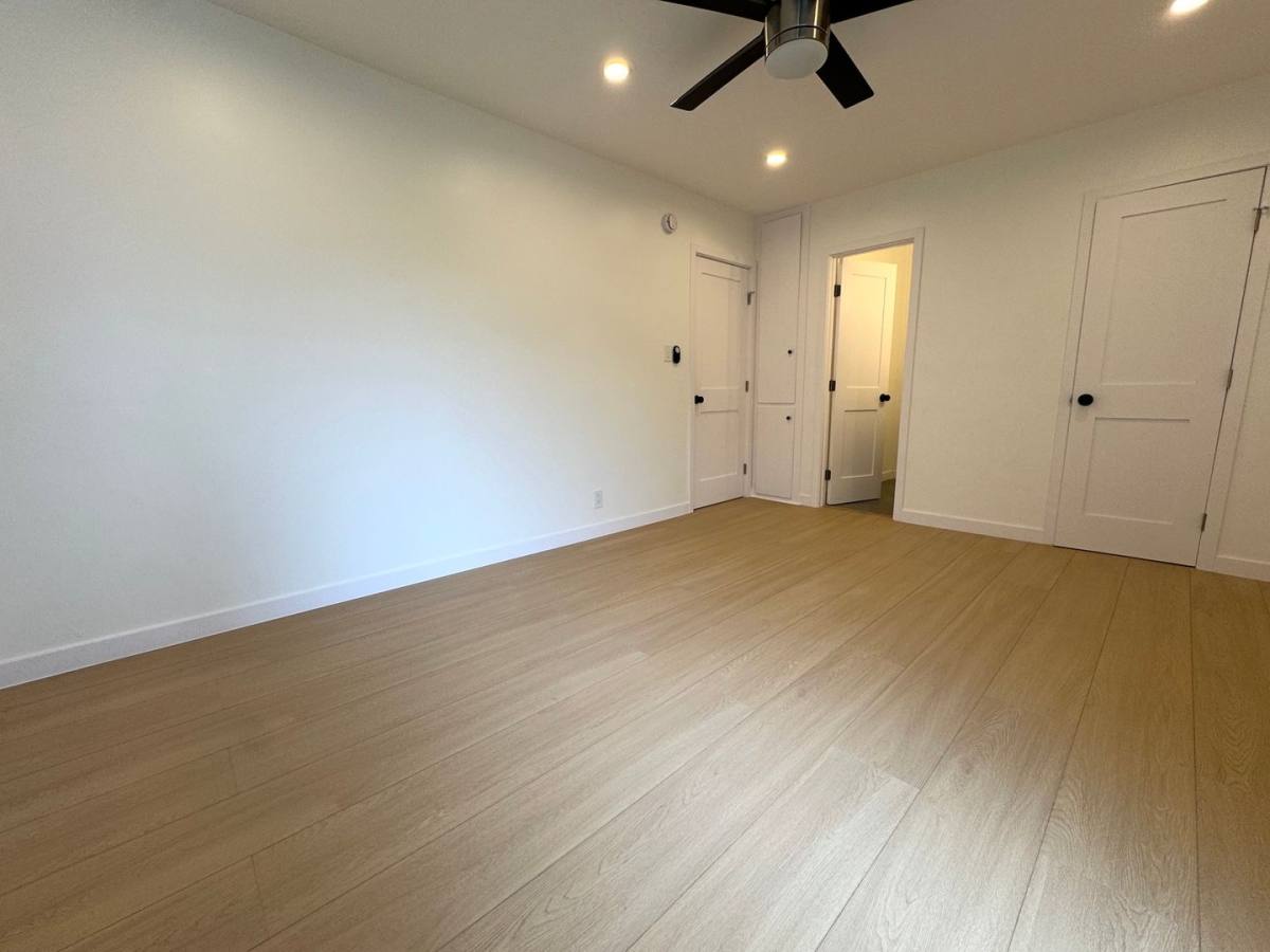 Apartment for rent at 1020 N Edinburgh Ave, Los Angeles, CA 90046