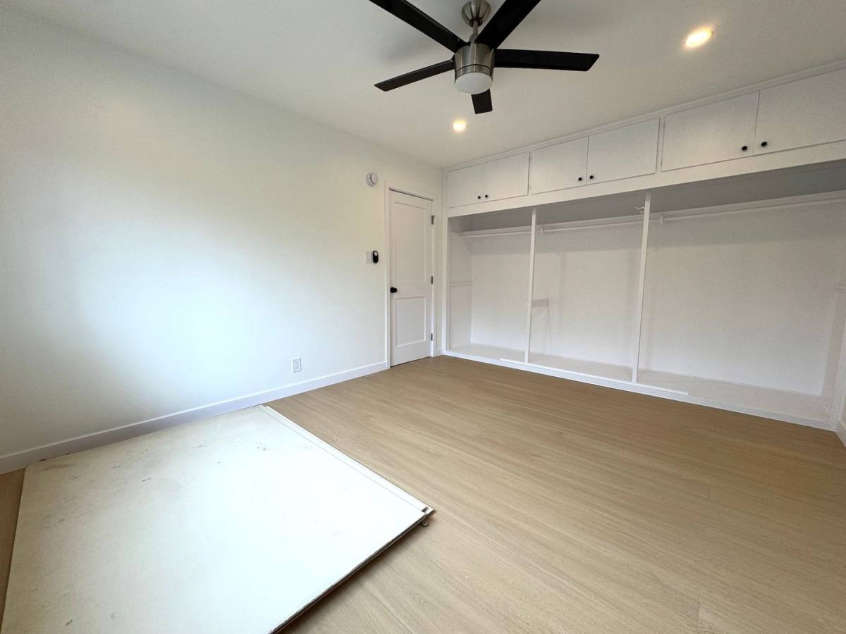 Apartment for rent at 1020 N Edinburgh Ave, Los Angeles, CA 90046