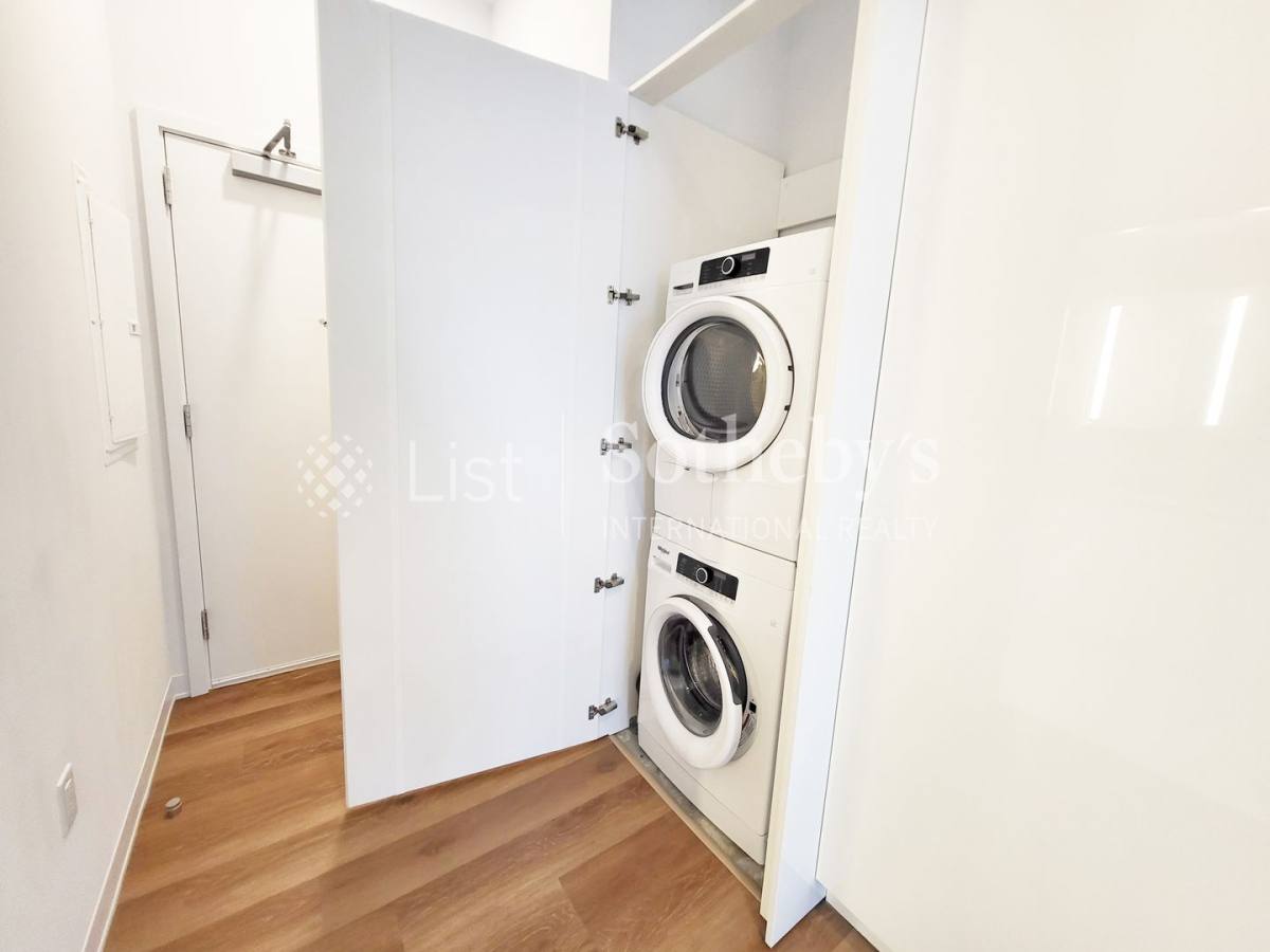 Condo for rent at 987 Queen St, Honolulu, HI 96814