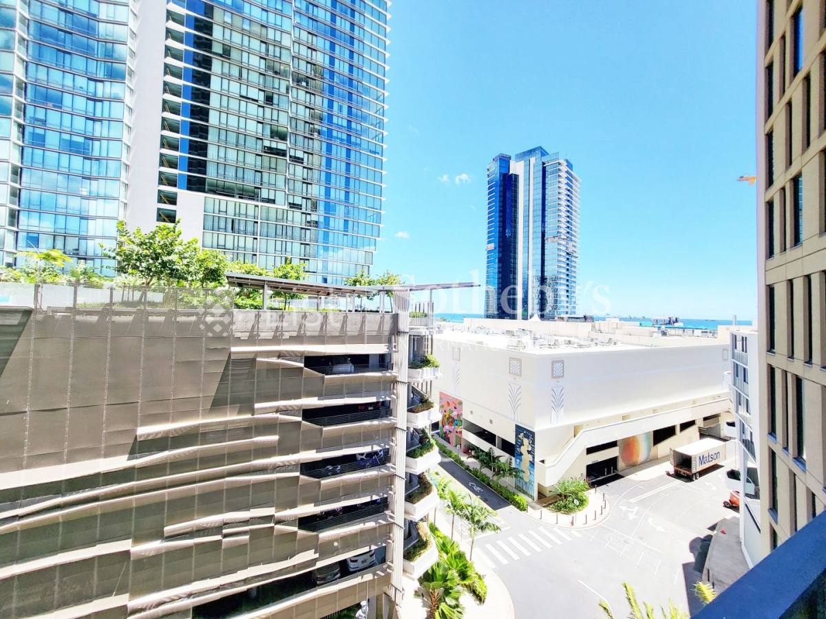 Condo for rent at 987 Queen St, Honolulu, HI 96814