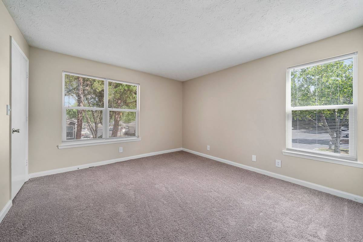 Apartment for rent at 4355 Cascade Rd, Atlanta, GA 30331