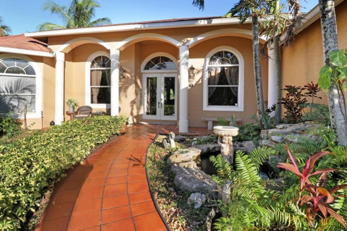 House for rent at 7086 Hall Blvd, Loxahatchee, FL 33470