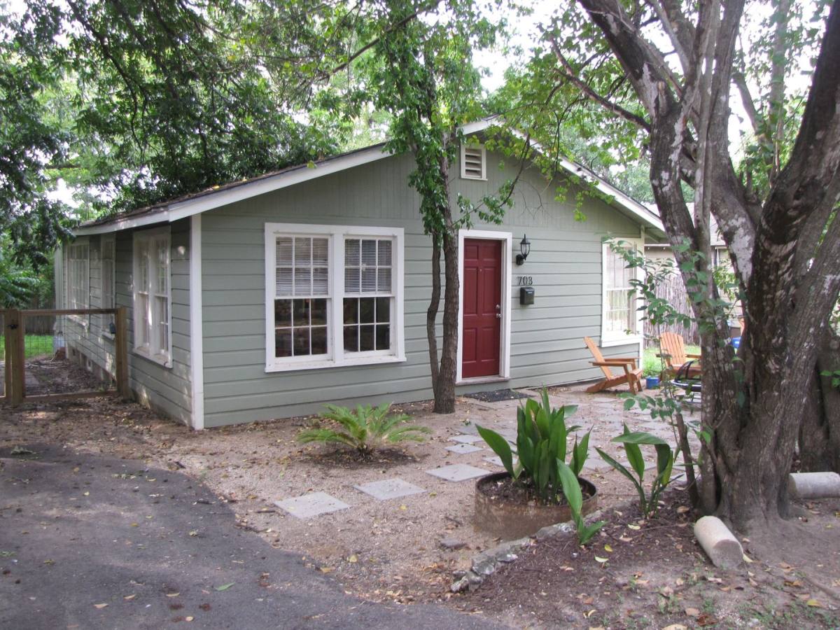 House for rent at 703 Upson, Austin, TX 78703