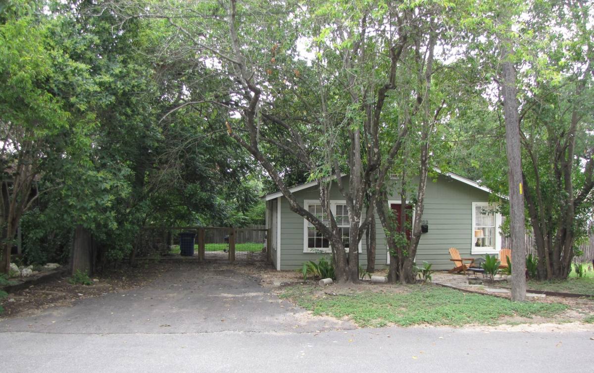 House for rent at 703 Upson, Austin, TX 78703