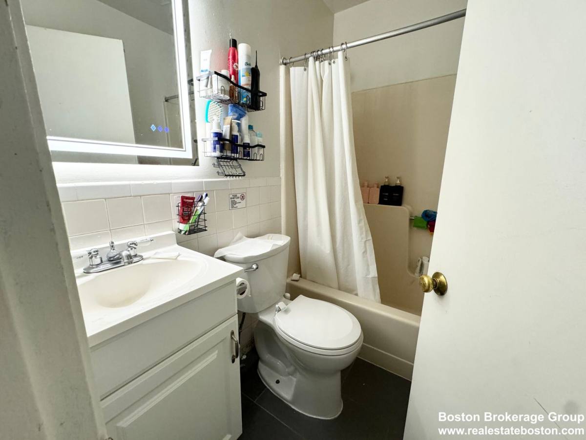 Apartment for rent at 73 Hammond St #2B, Roxbury Crossing, MA 02120