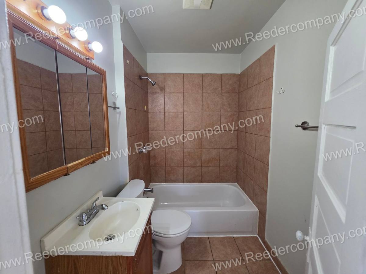 Apartment for rent at 1207 W 149th St, East Chicago, IN 46312