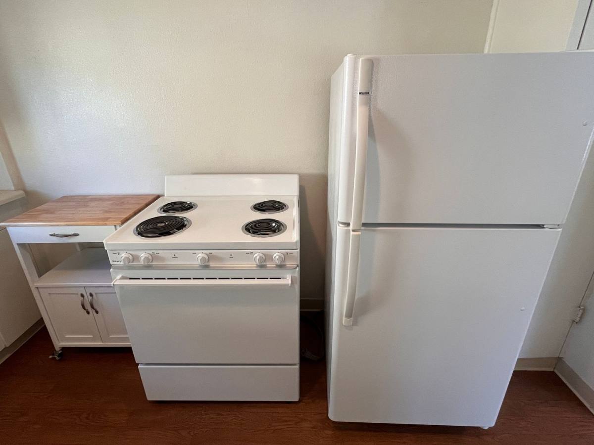 Apartment for rent at 768 W Pine St, Bishop, CA 93514