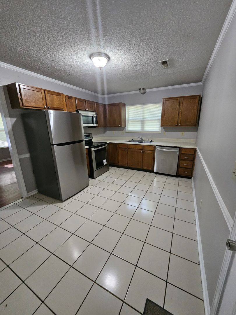 House for rent at 5307 Dawndeer Lane, Charlotte, NC 28212