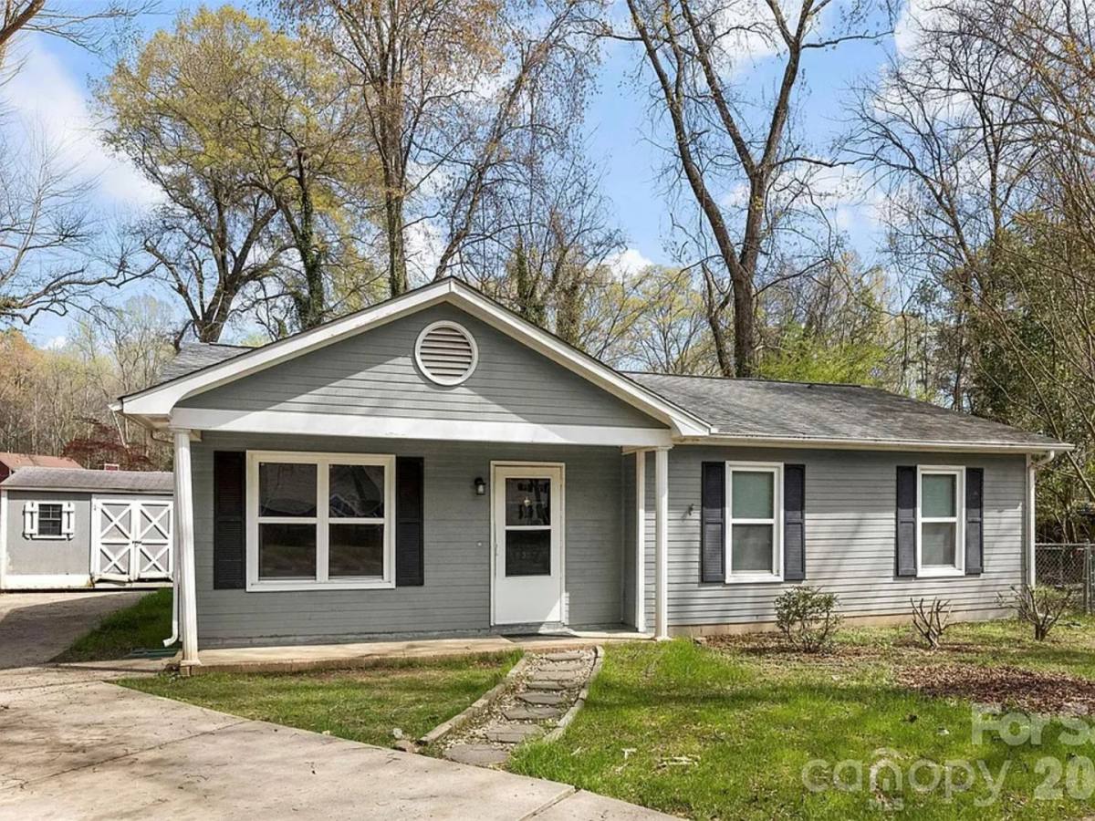 House for rent at 5307 Dawndeer Lane, Charlotte, NC 28212