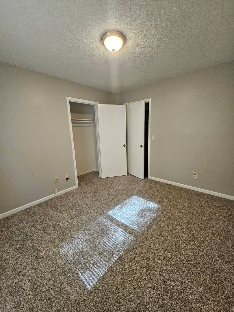 House for rent at 5307 Dawndeer Lane, Charlotte, NC 28212