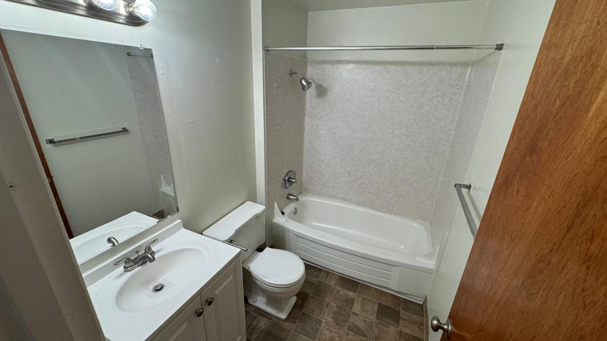 Apartment for rent at 915 SW Adams Ave, Corvallis, OR 97333