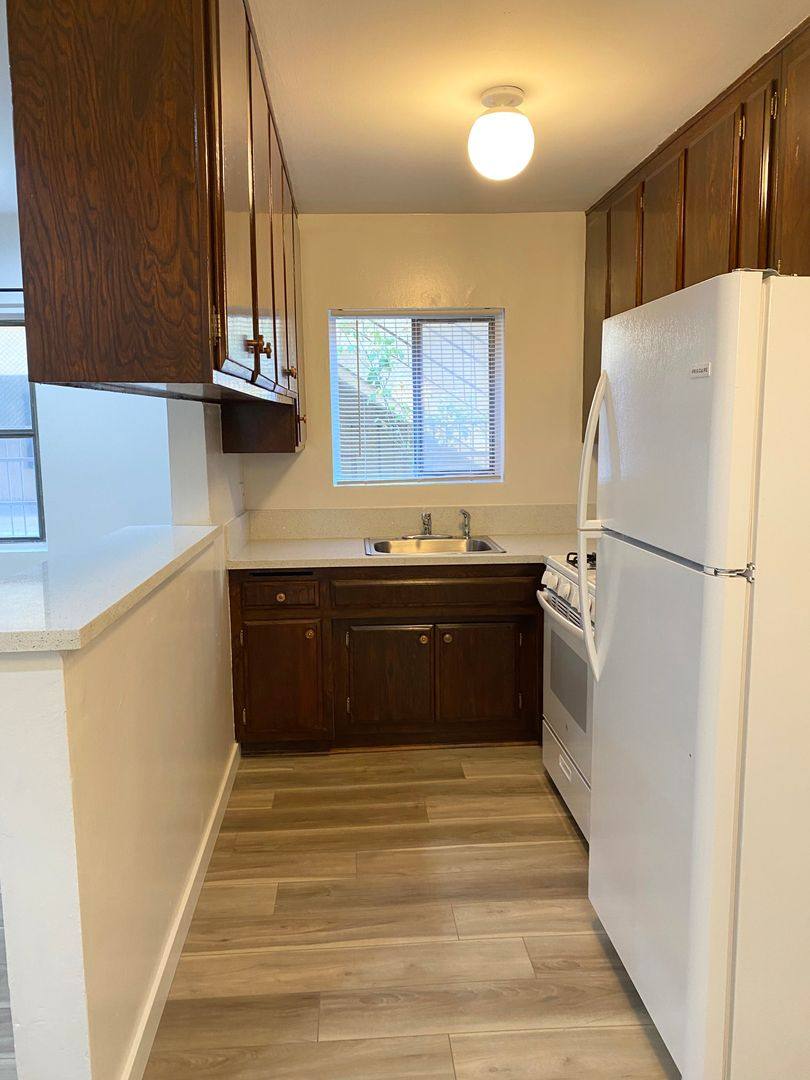 Apartment for rent at 951 - 963 Edgecliffe Dr, Los Angeles, CA 90026