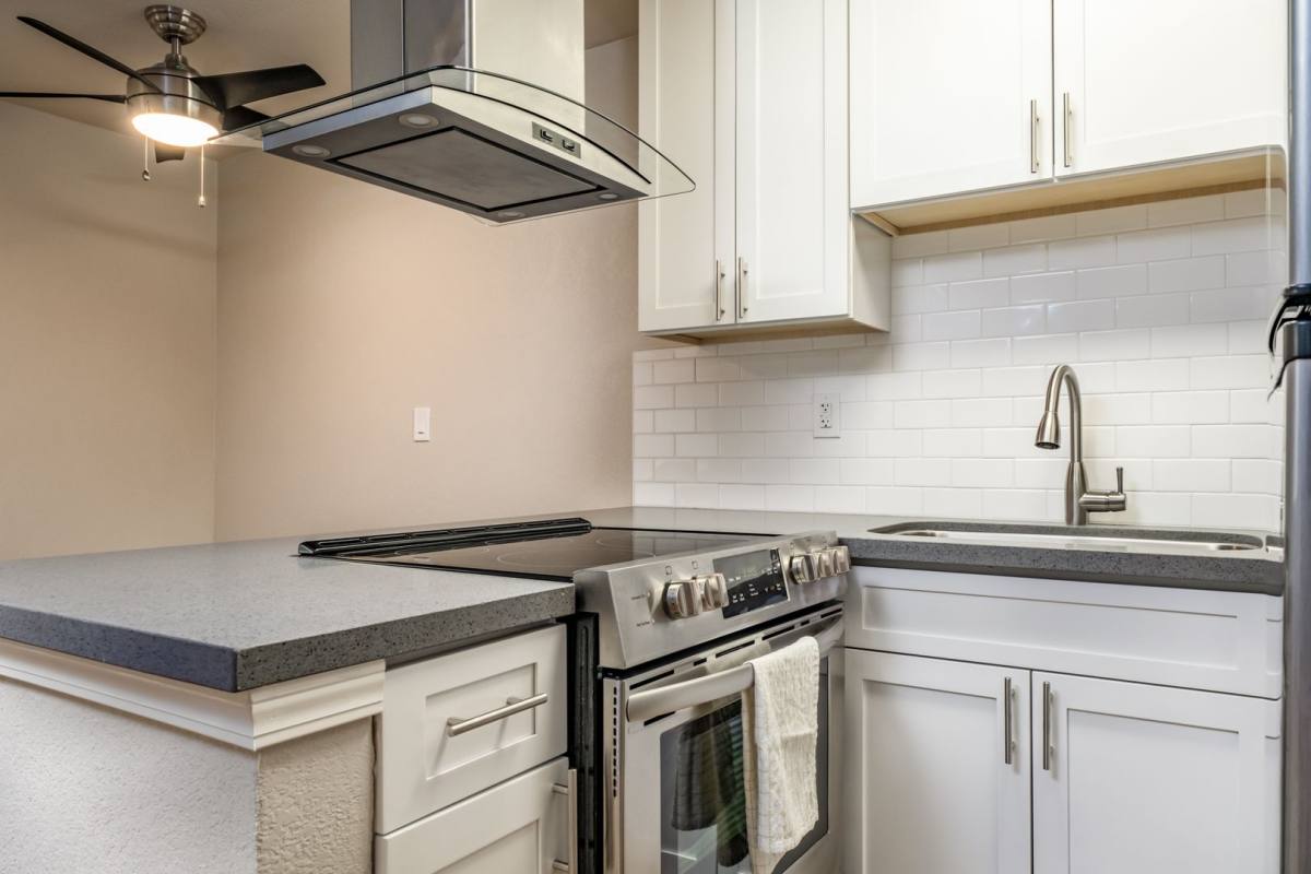 Apartment for rent at 1220 E St, Sacramento, CA 95814